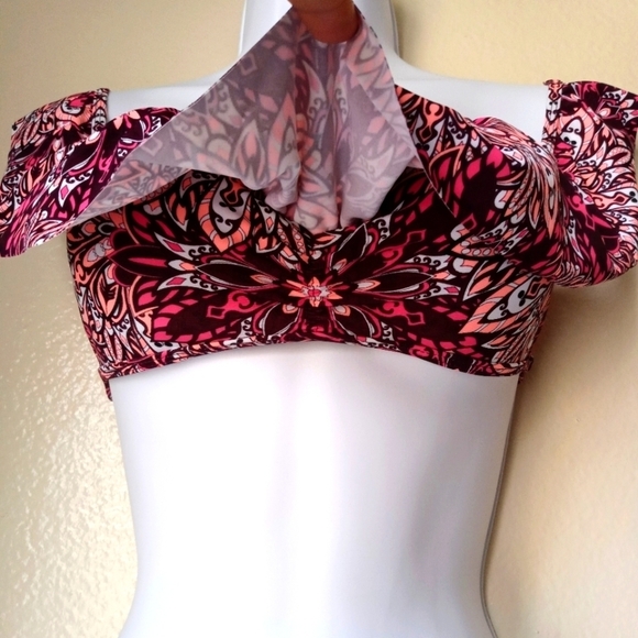 🌺 Rue Bleu by Rue 21  Ruffle Swim Bikini Top. - Picture 3 of 10